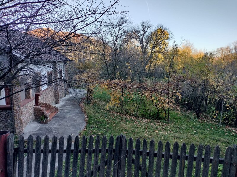 Iedera, Cricovul Dulce, proprietate de vanzare 90 mp, teren 2.450 mp